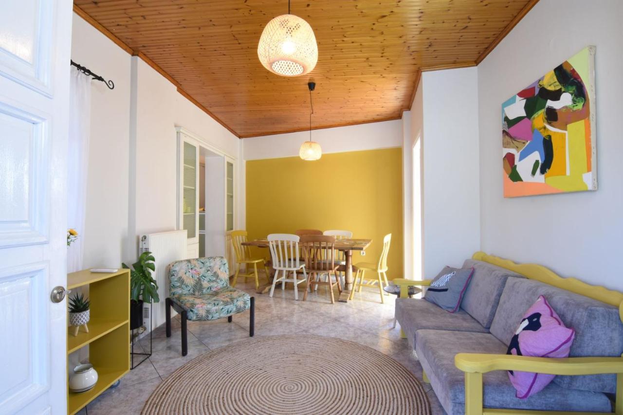 The Yellow Art Home Kalamáta Kültér fotó